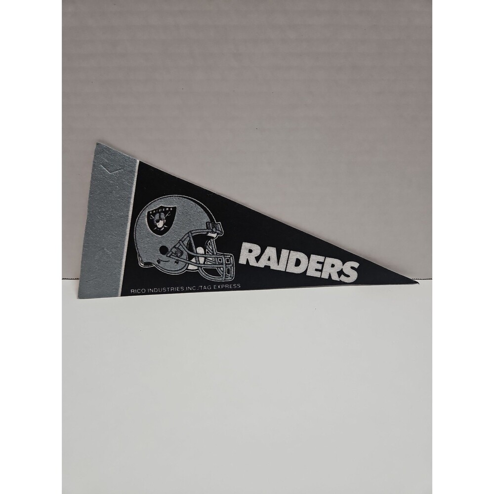 Las Vegas Raiders NFL mini felt flag